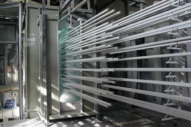 Powder Coating Aluminium Profiles